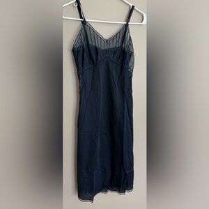 Vintage Ladies Sexy Lingerie Full Slip - 70's Rogers Runproof  Size 32 Navy